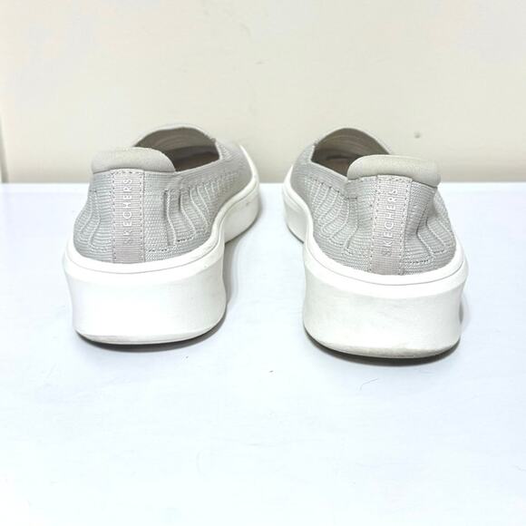 Skechers Women’s Court Break Heart Breaker Slip-On Shoes Size 9 Light Beige - Picture 4 of 10